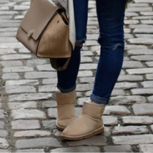ugg mini beige ugg mini beige